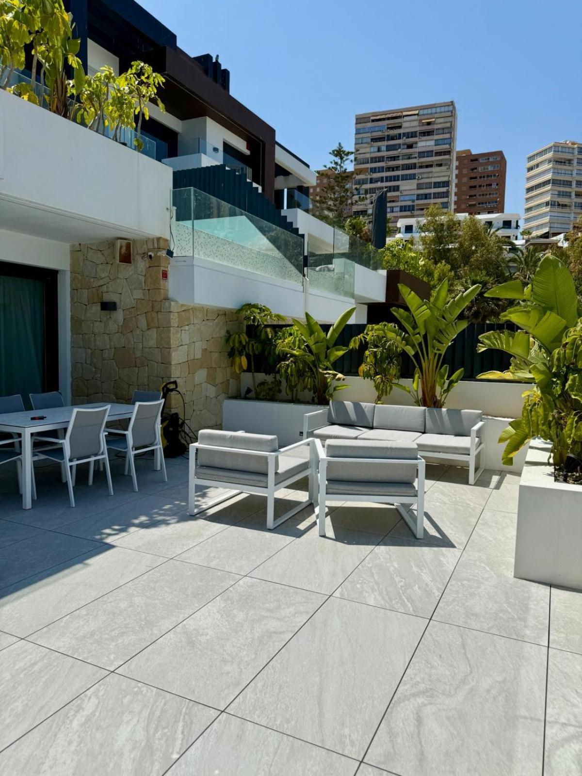 Luxury Beachfront With Private Pool By Leo *